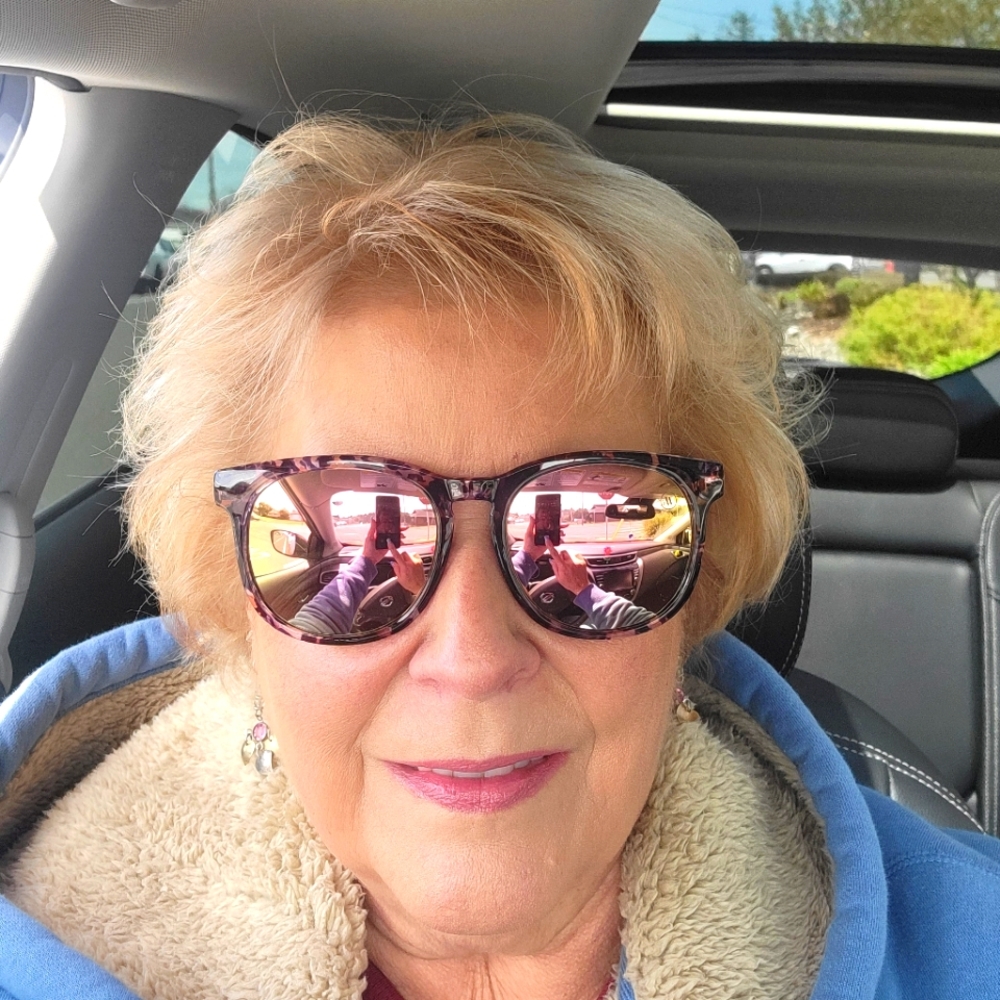 Meet your Posher, Sheri